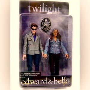 NECA Twilight Edward & Bella Figures (2 pack)